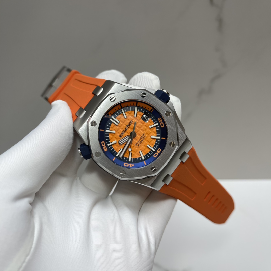Audemars Piguet 15710 42mm