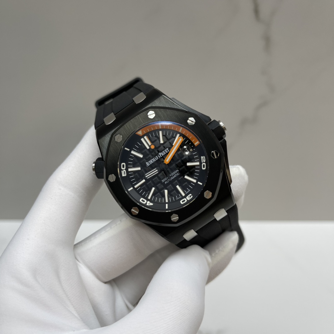 Audemars Piguet Black 15707 42mm