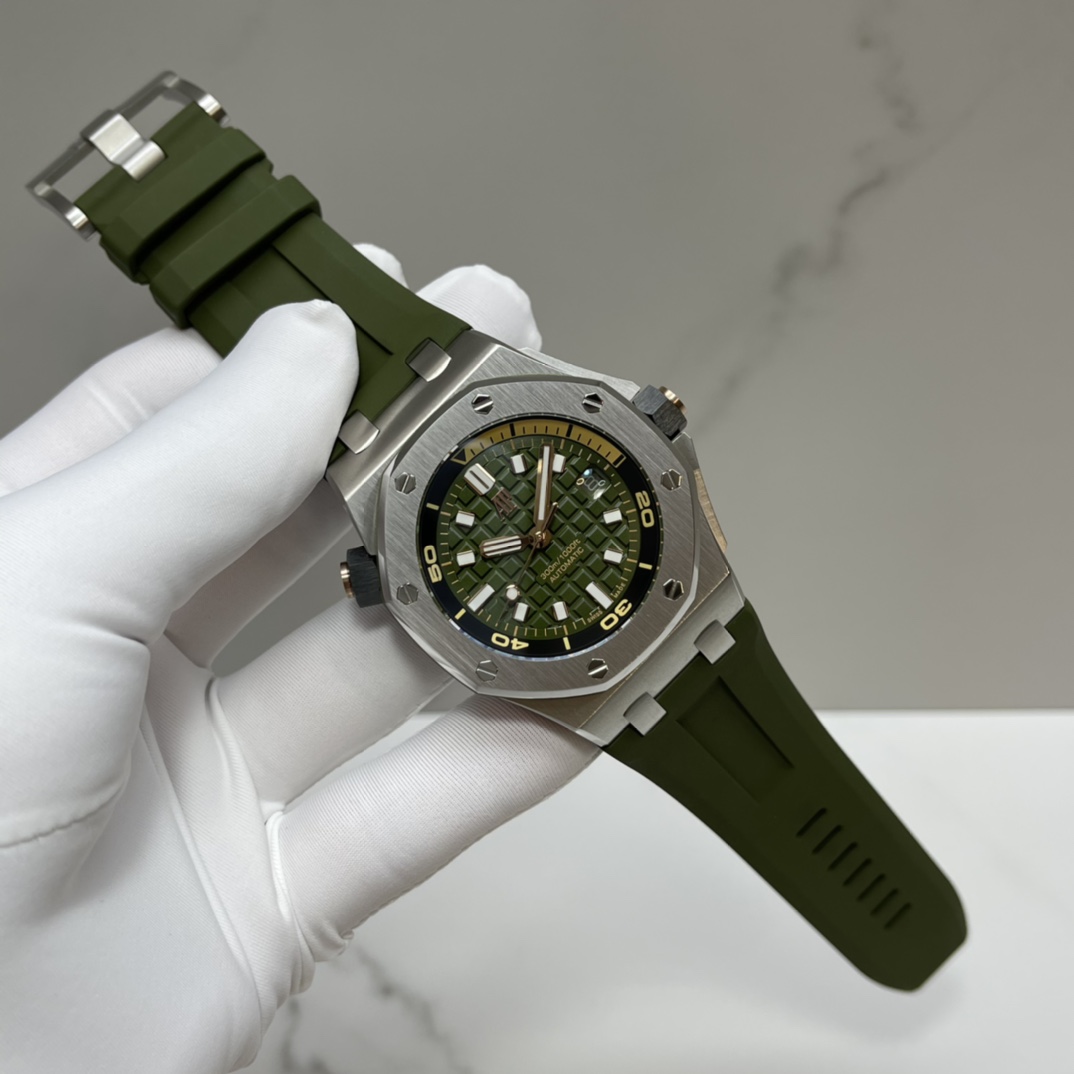 Audemars Piguet Green 15720 42mm