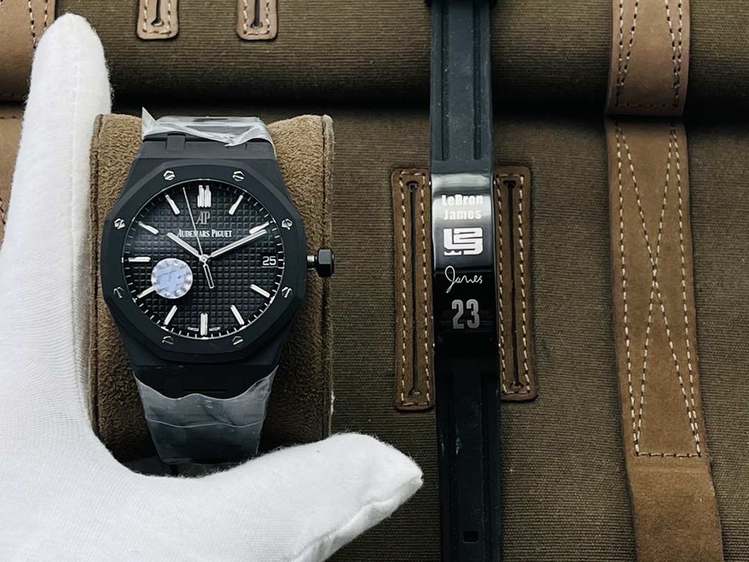 Audemars Piguet Black 15500 ZF