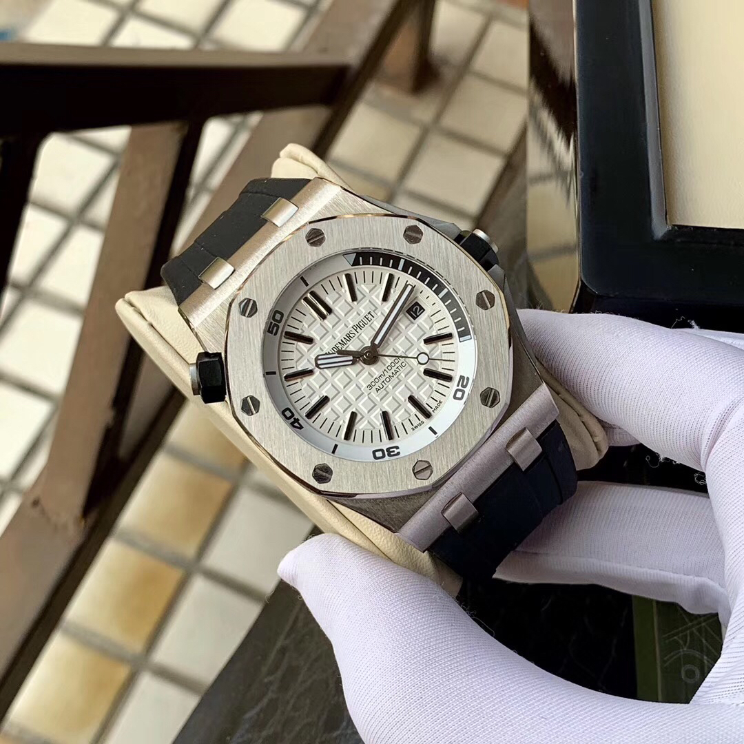 Audemars Piguet Black 15703 42mm