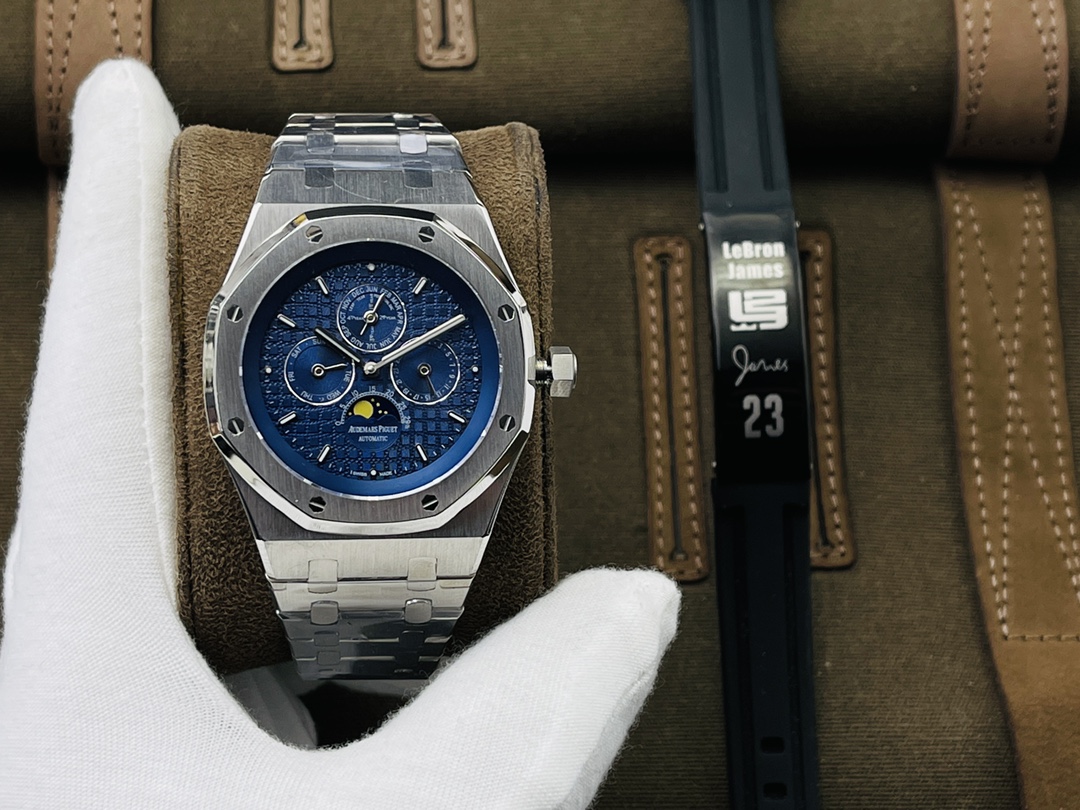 Audemars Piguet Blue TW