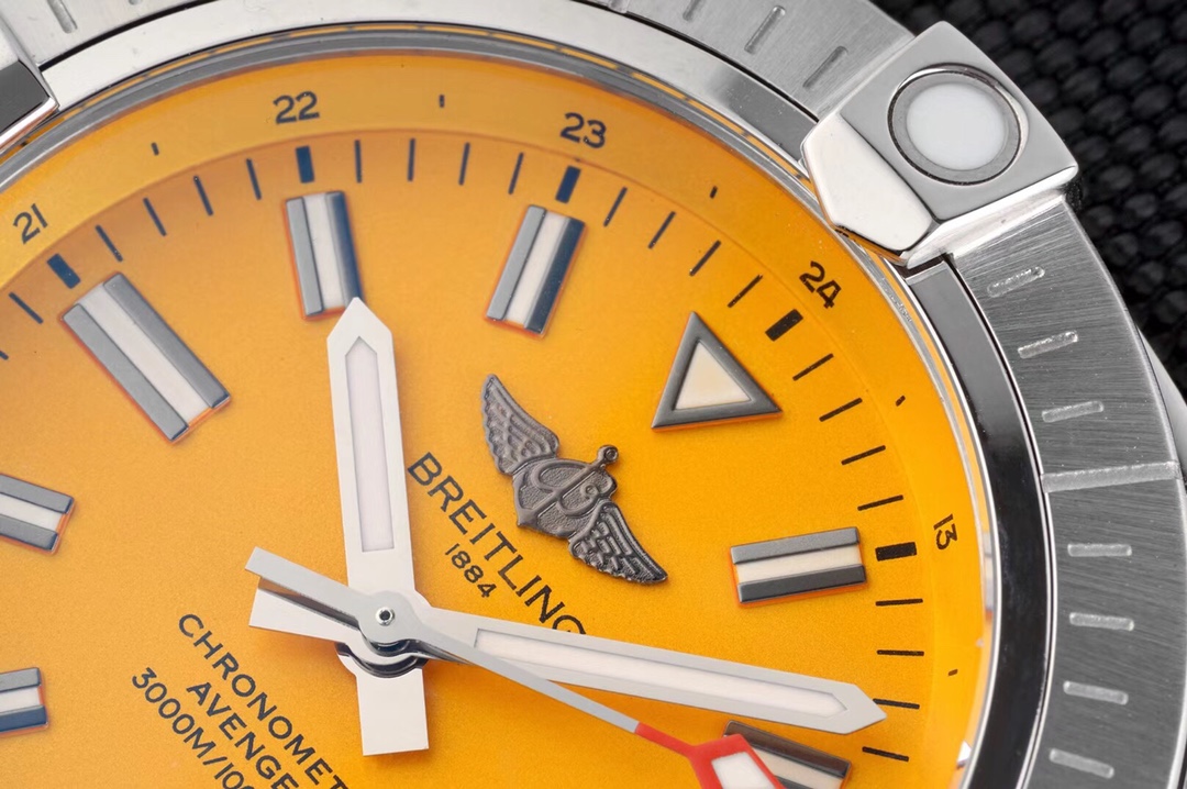 Breitling Blue 2824 43mm