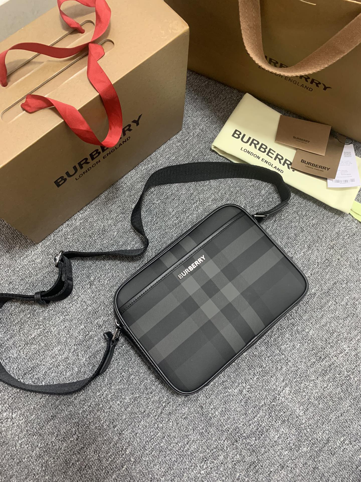 Burberry 25×5cm Bag 0010