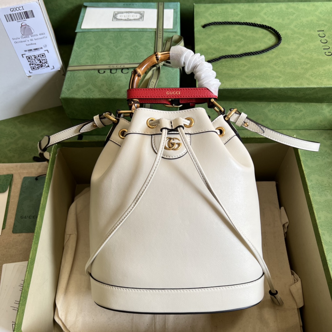 Gucci White 724652 23.5×38×10.5cm