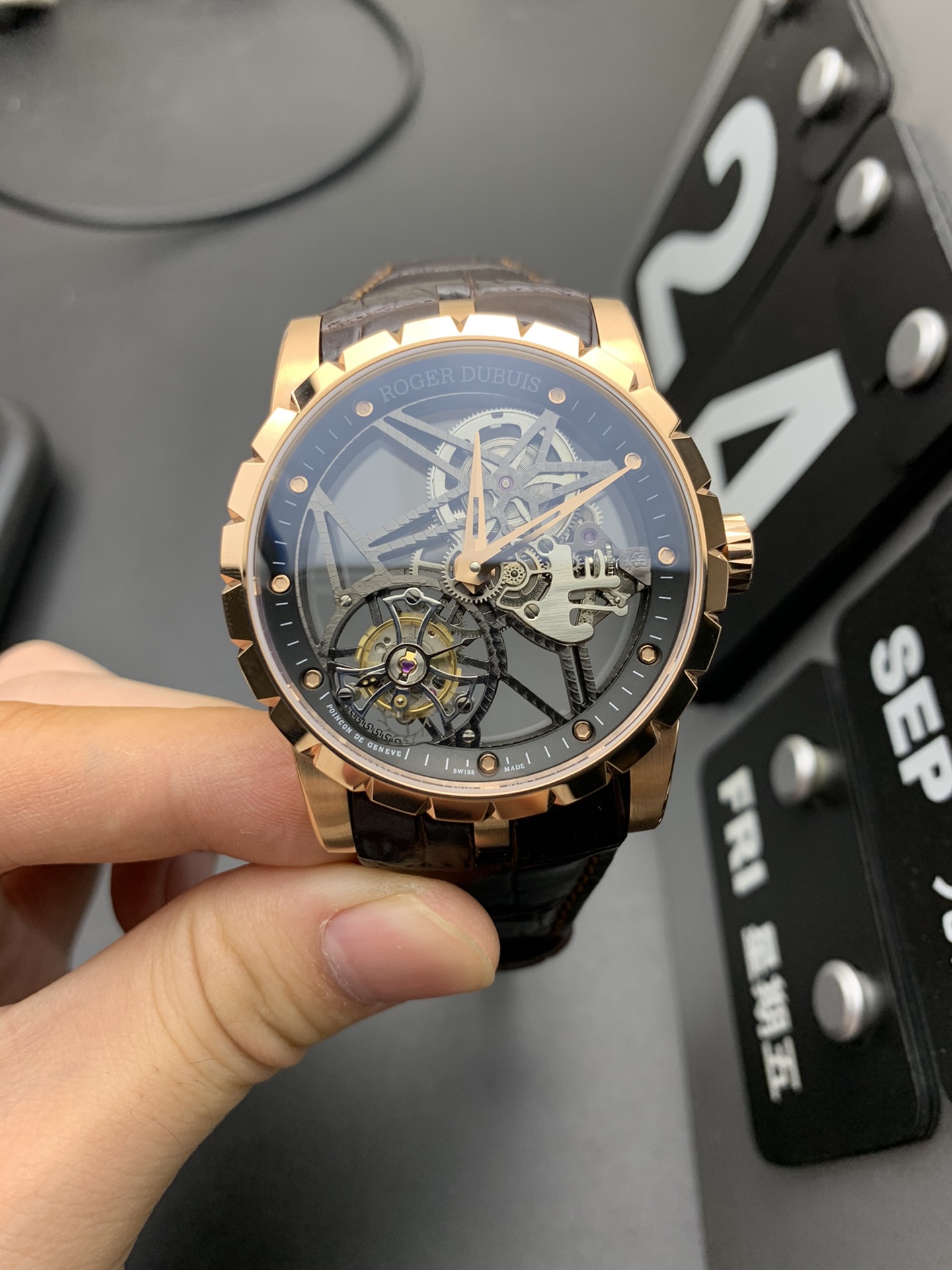 Roger Dubuis Watch 0057