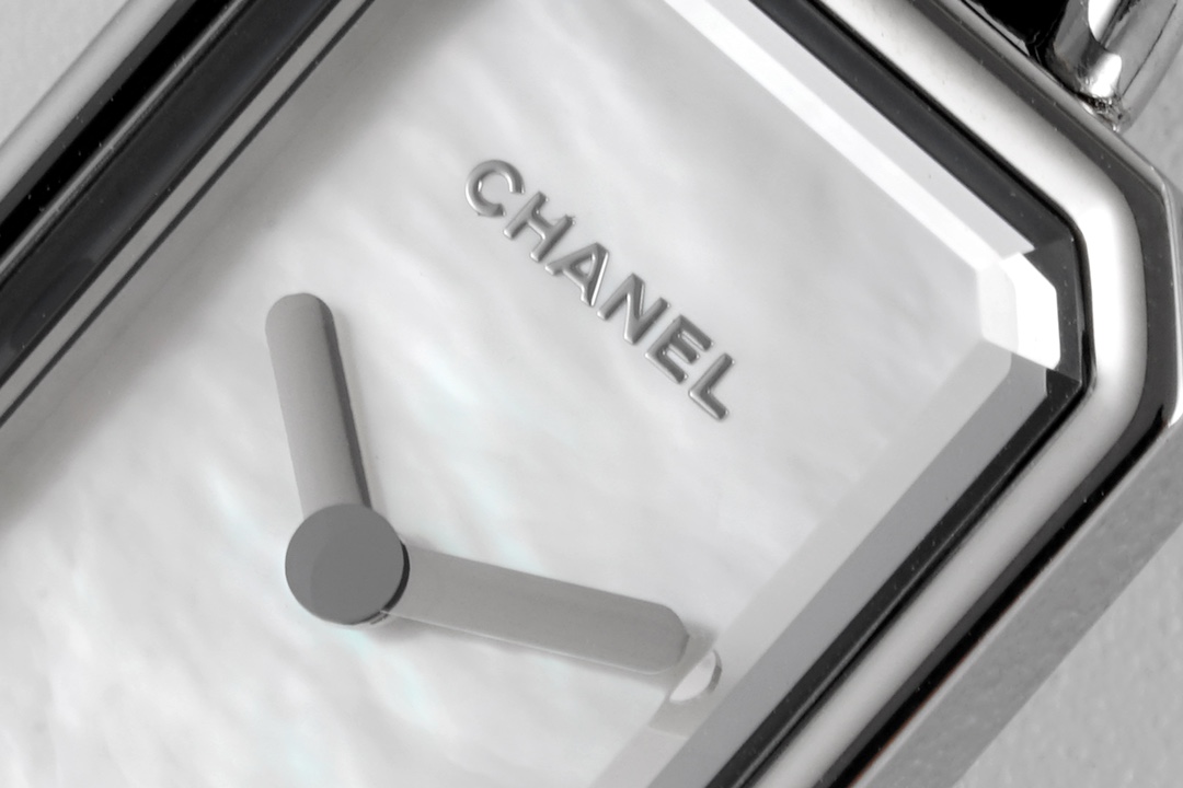Chanel Black Watch 0058
