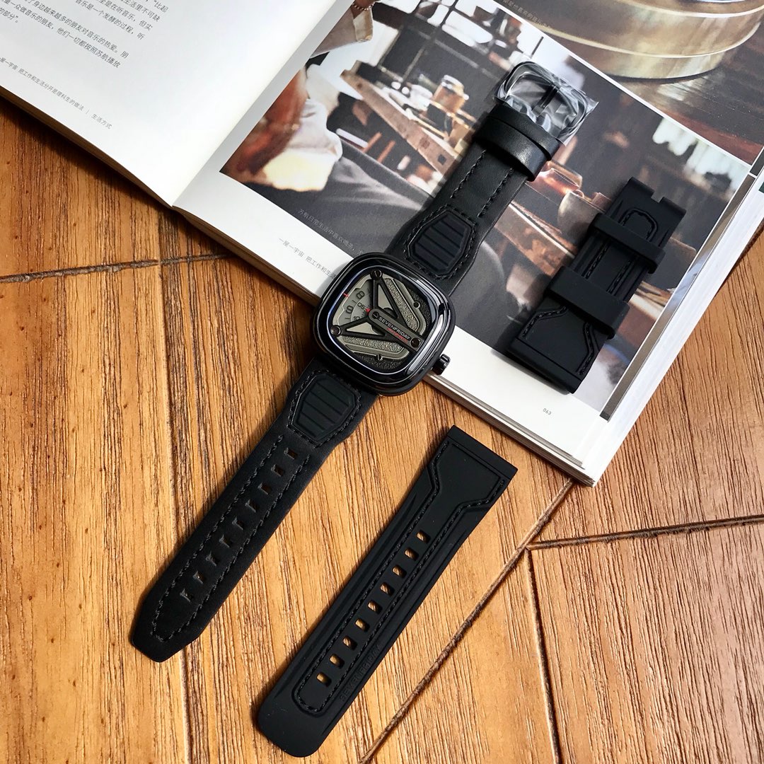 SevenFriday Black Watch 0072