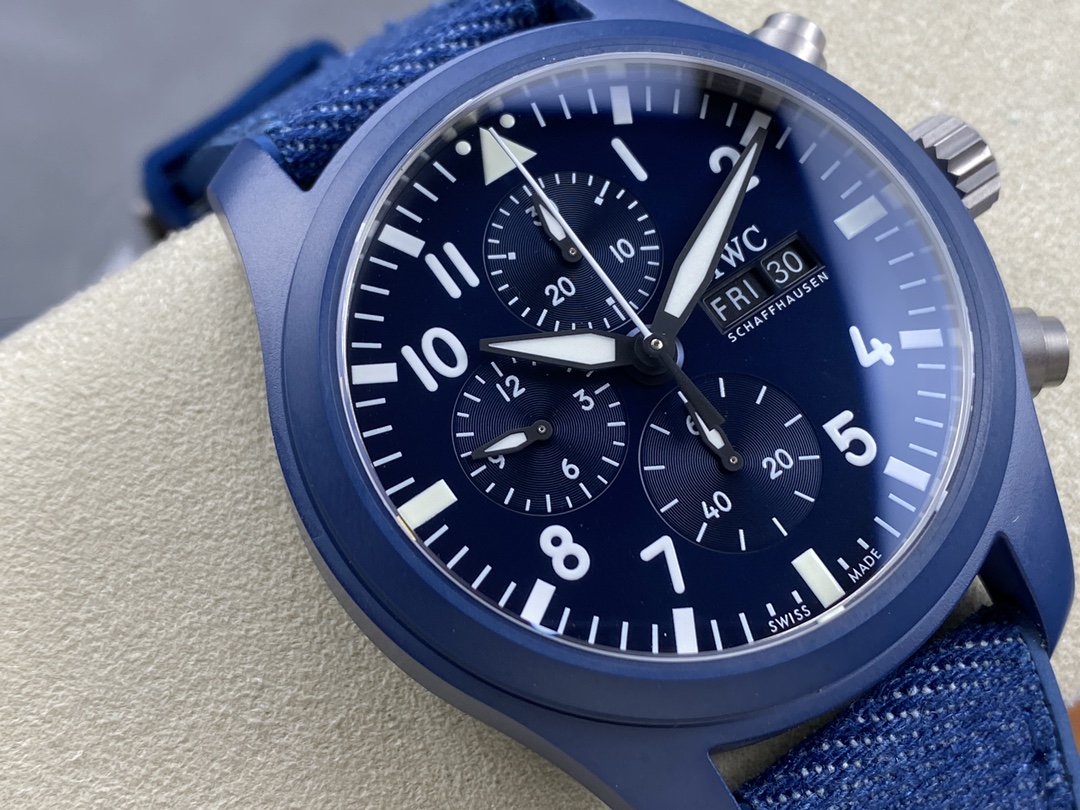 IWC Pilot Ceramic