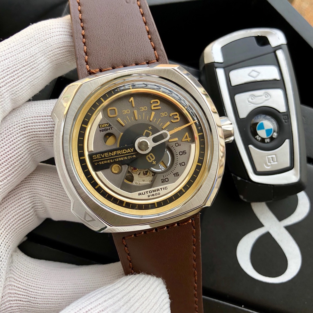 SevenFriday 47mm Watch 0042