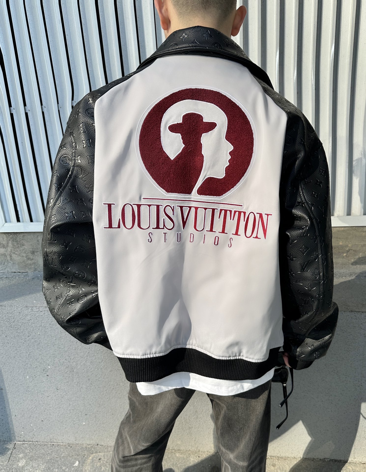 Louis Vuitton Apparel 0027
