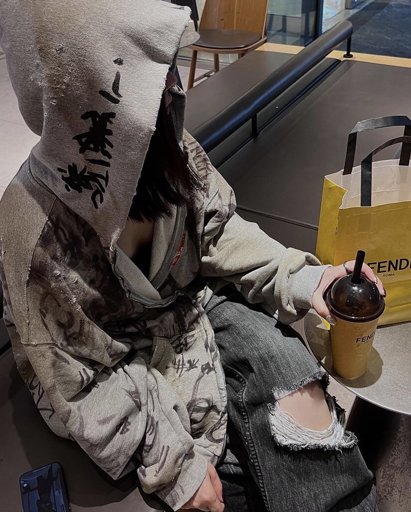 Outerwear Apparel 0026