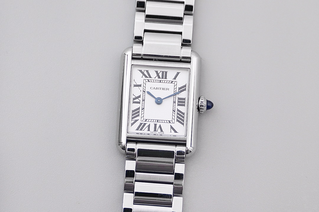 Cartier Diamond 29.5mm