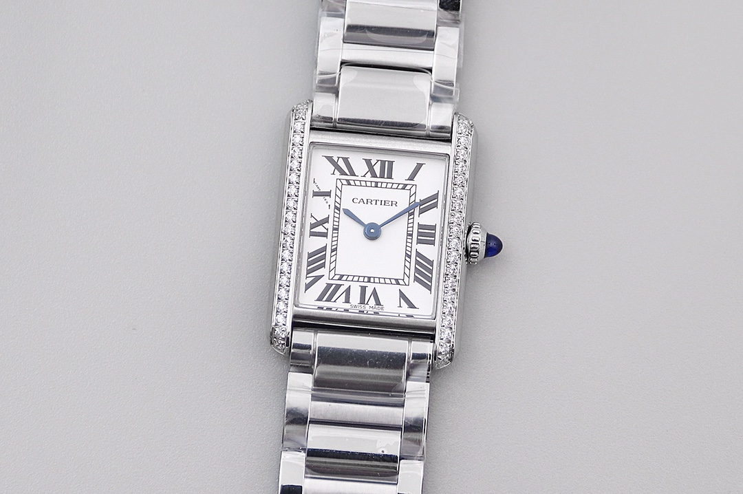 Cartier Diamond 29.5mm