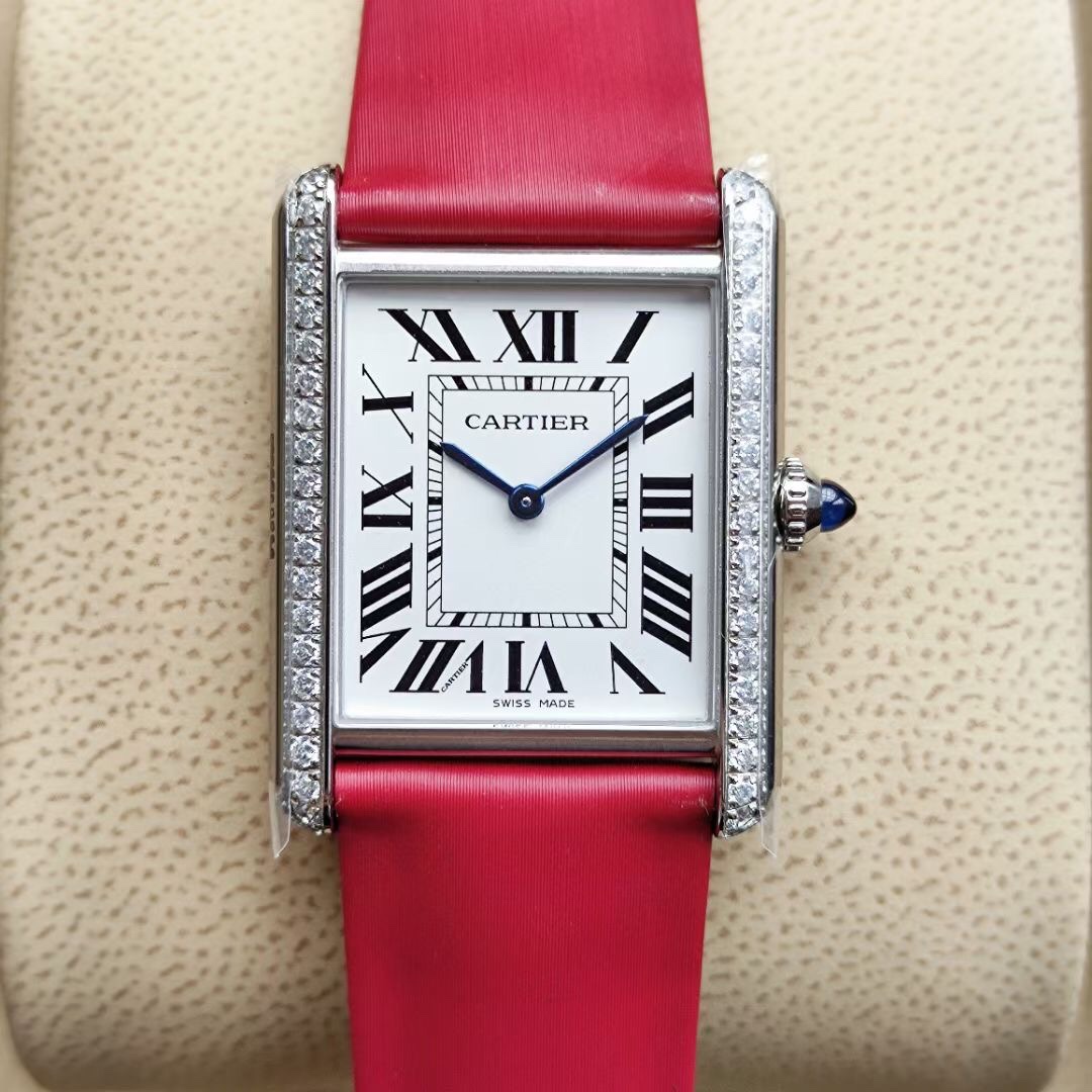 Cartier Diamond 29.5mm