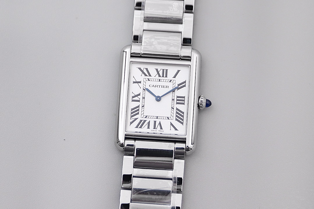 Cartier Diamond 29.5mm