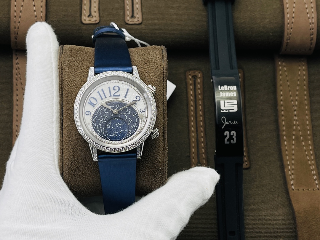 Jaeger-LeCoultre Diamond 23490/33490 36mm