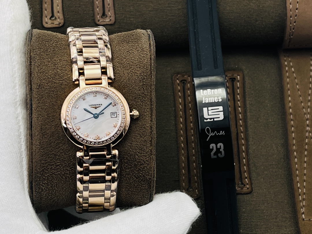 Longines 26.5mm Watch 8417