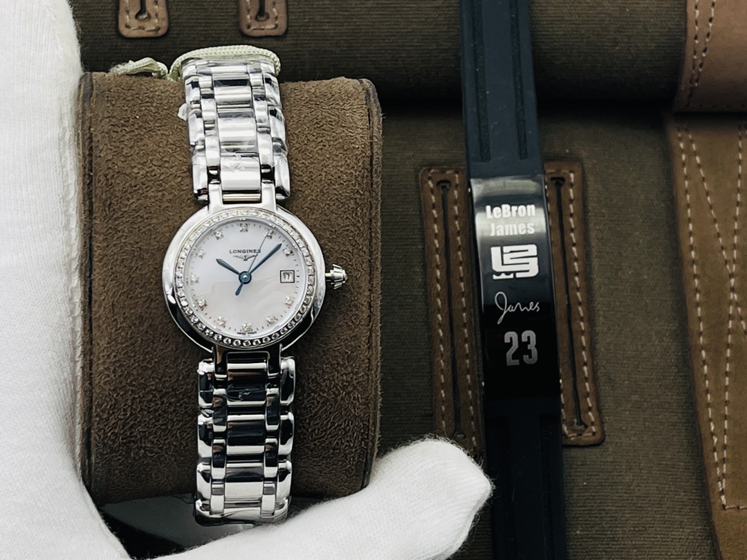 Longines 26.5mm Watch 8426