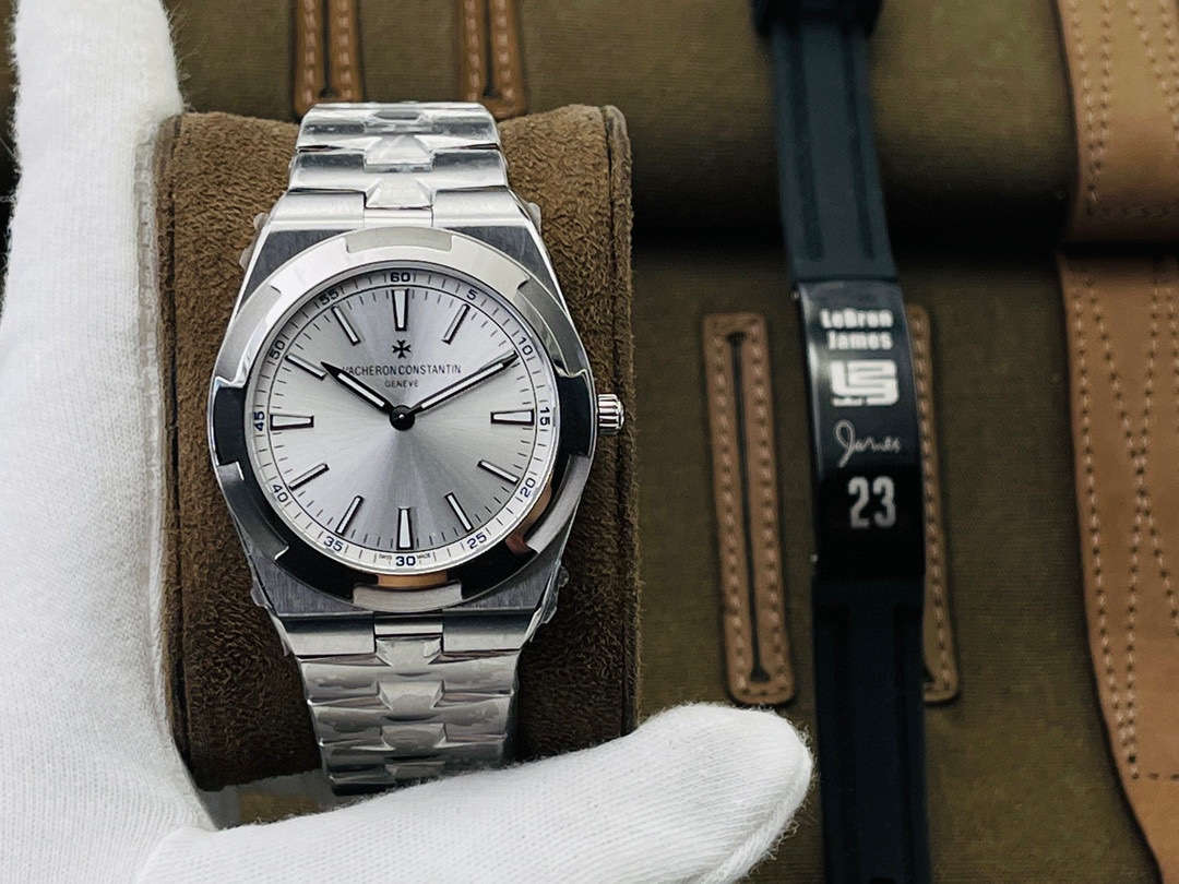 Vacheron Constantin Overseas 2000V/120G