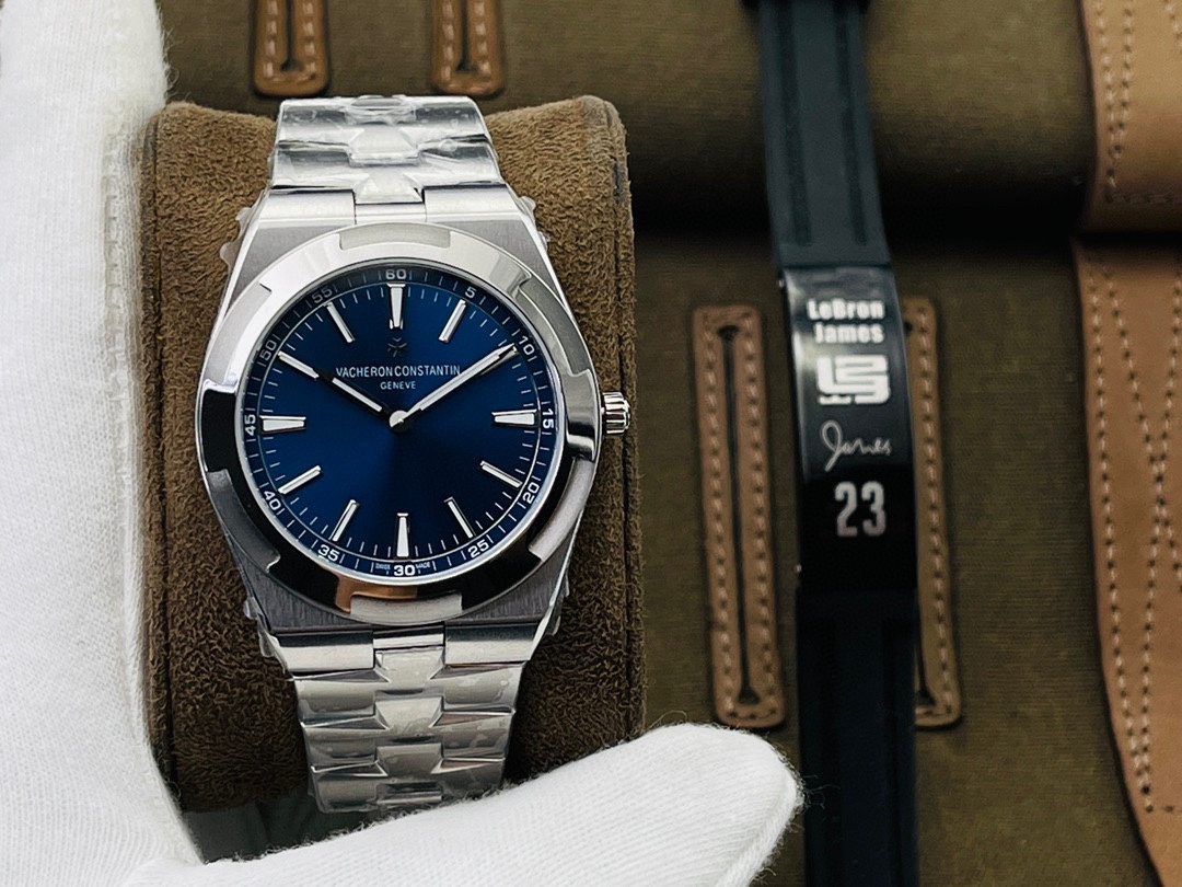 Vacheron Constantin Overseas 2000V/120G