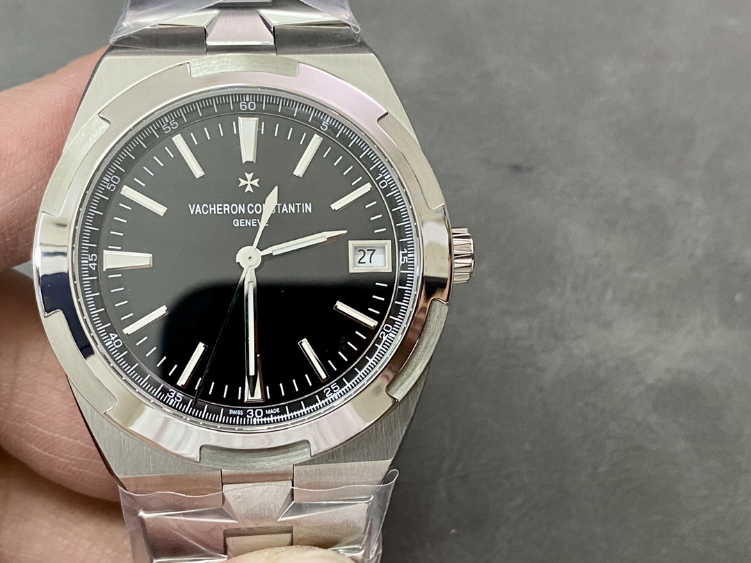 Vacheron Constantin Overseas 47040 25mm