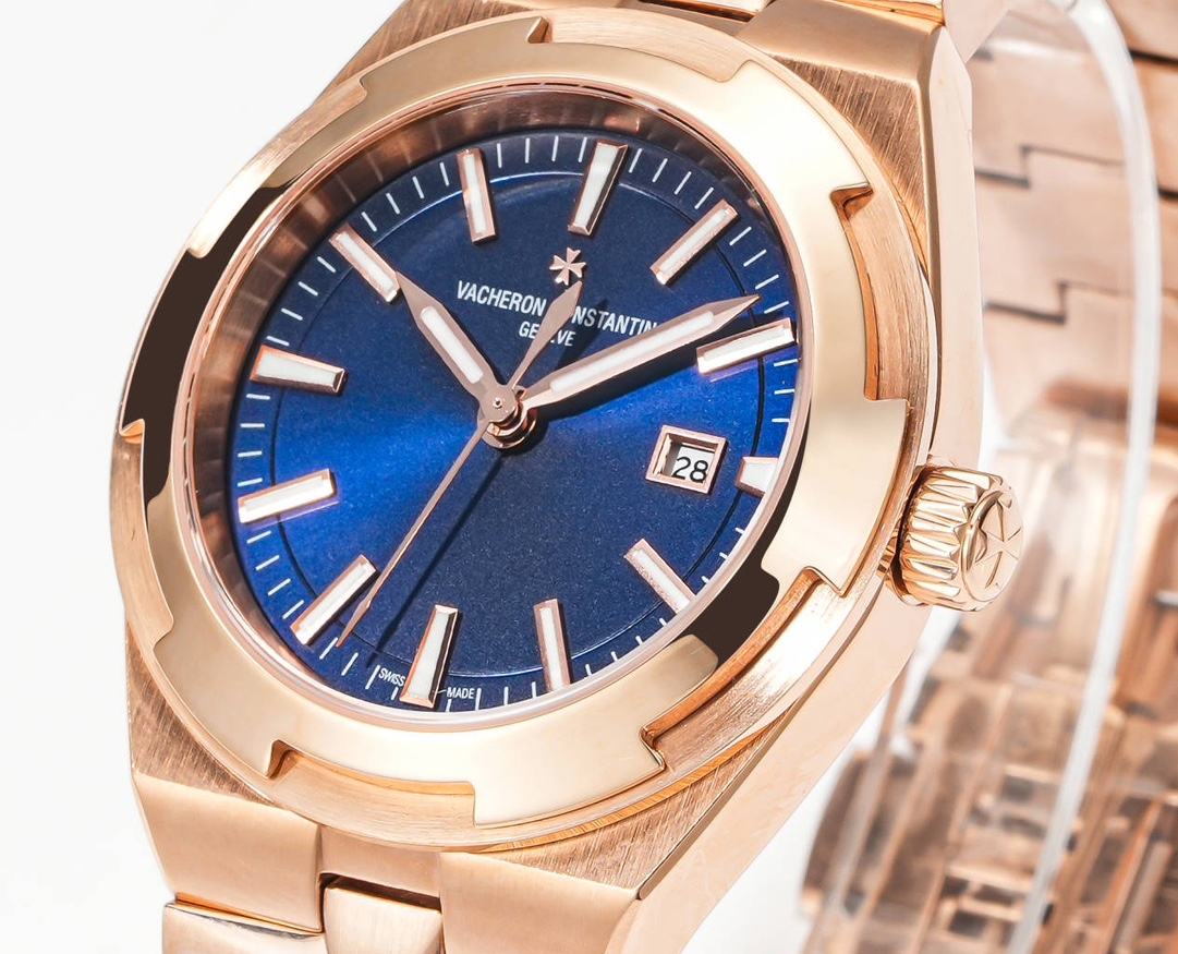 Vacheron Constantin Overseas 9015 35mm