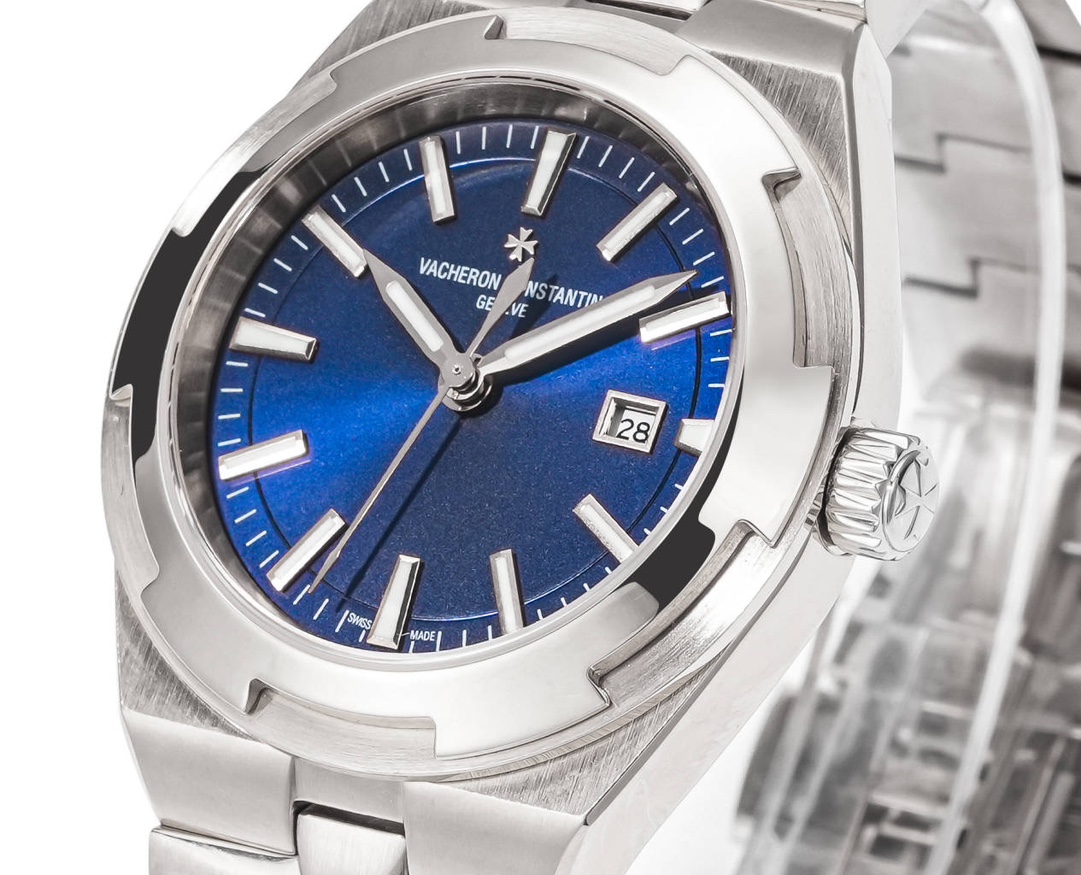 Vacheron Constantin Overseas 9015 35mm