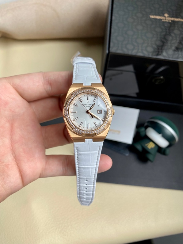 Vacheron Constantin Overseas Blue 1205V/100A 33mm