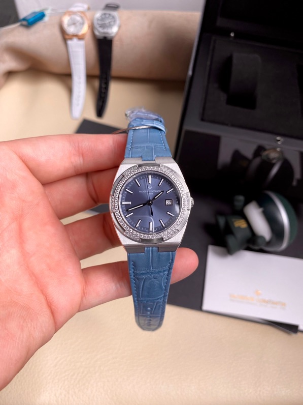 Vacheron Constantin Overseas Blue 1205V/100A 33mm