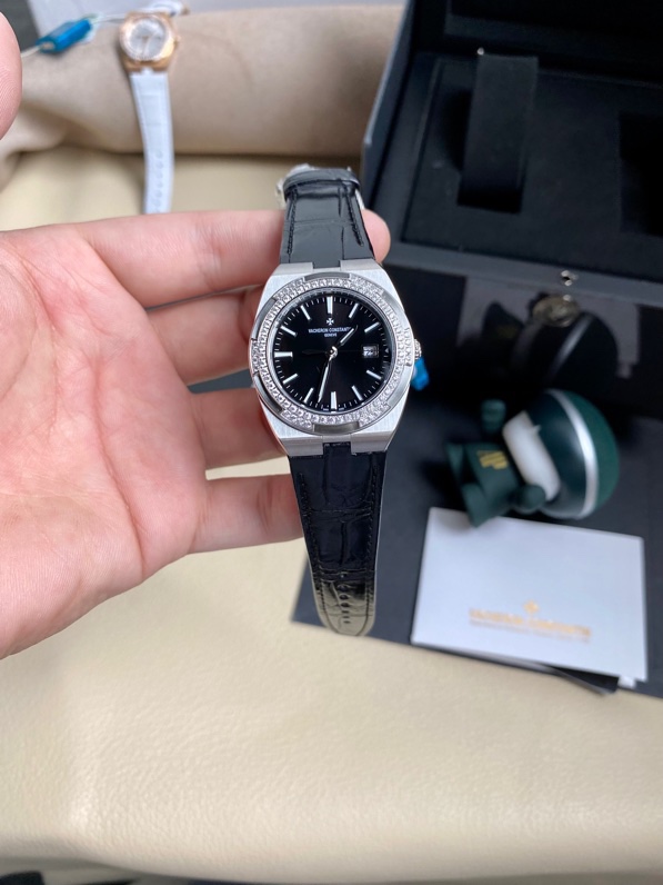 Vacheron Constantin Overseas Blue 1205V/100A 33mm