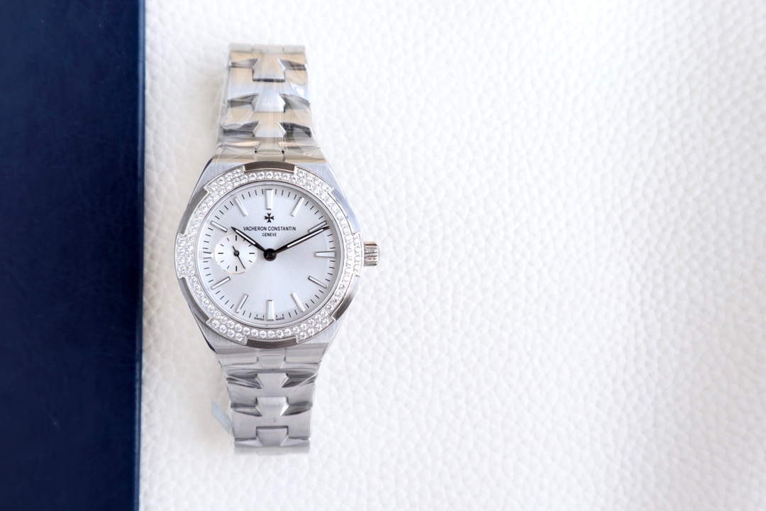 Vacheron Constantin Overseas Blue 5300 10.8mm