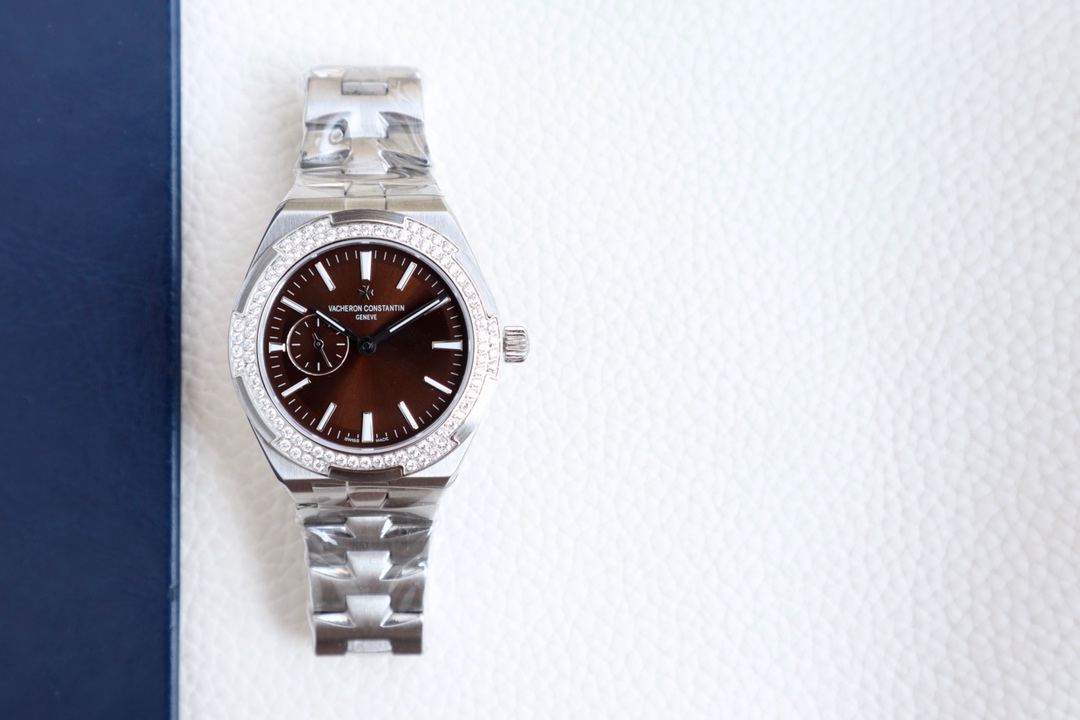 Vacheron Constantin Overseas Blue 5300 10.8mm