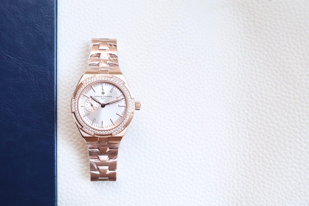 Vacheron Constantin Overseas Blue 5300 10.8mm