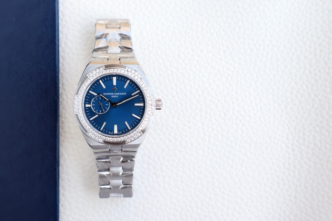 Vacheron Constantin Overseas Blue 5300 10.8mm