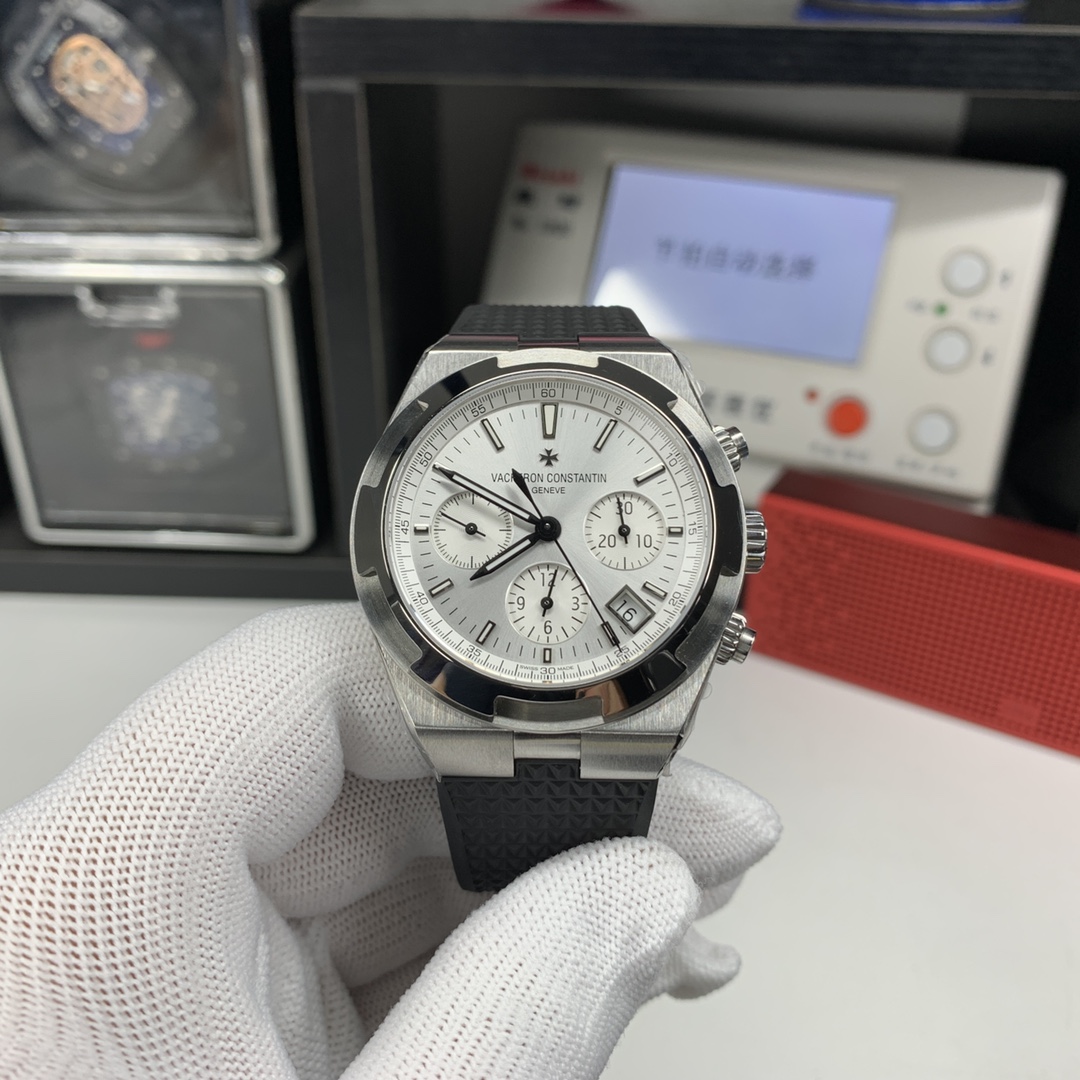 Vacheron Constantin Overseas Blue 5500V/110A 42.5mm