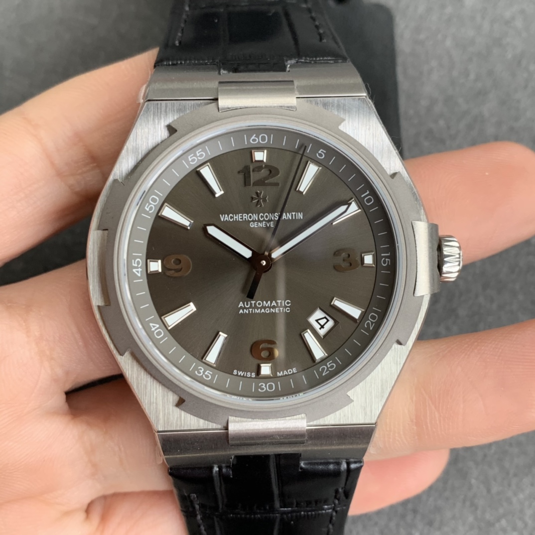 Vacheron Constantin Overseas Diamond 2021 42mm