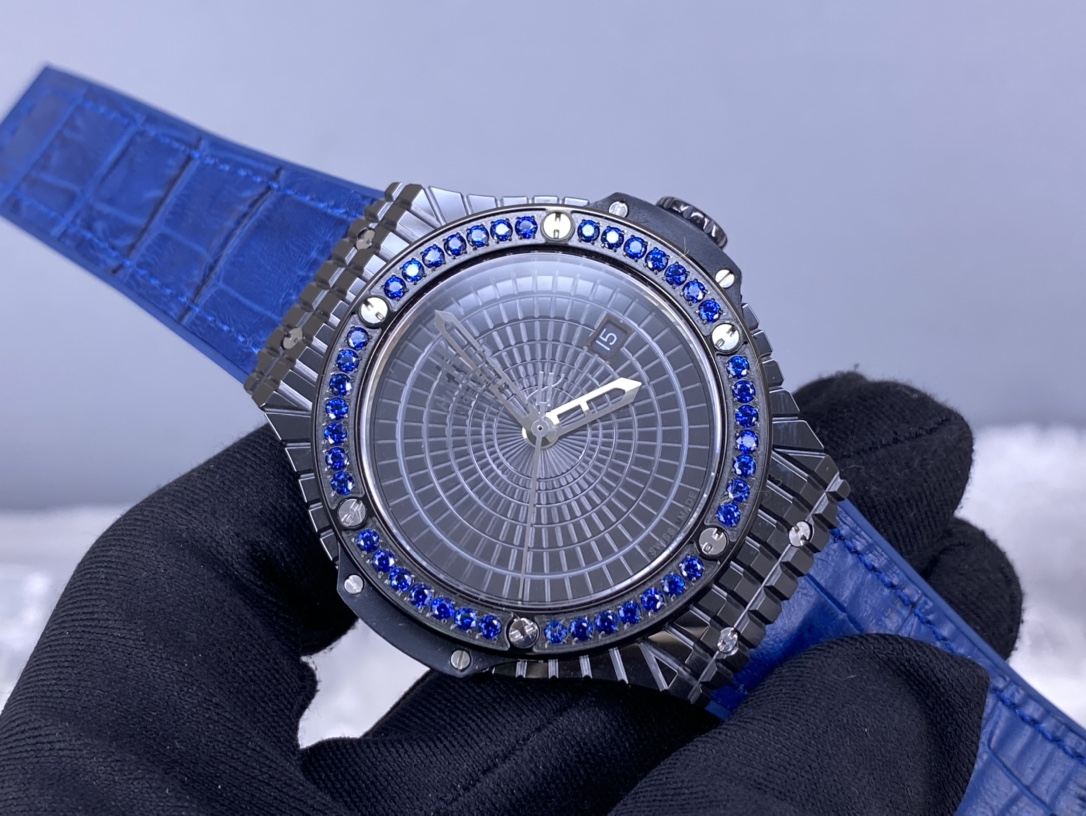Hublot Blue Watch 2319