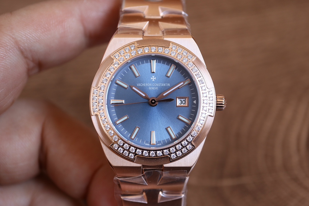Vacheron Constantin Overseas Blue 33mm