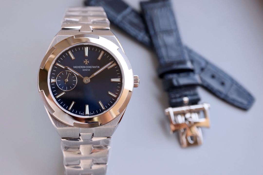 Vacheron Constantin Overseas Blue 5300 10.8mm