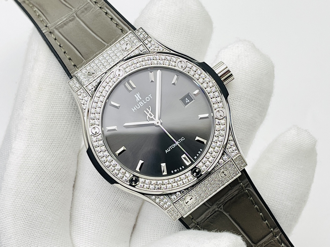 Hublot Black 1112 42mm
