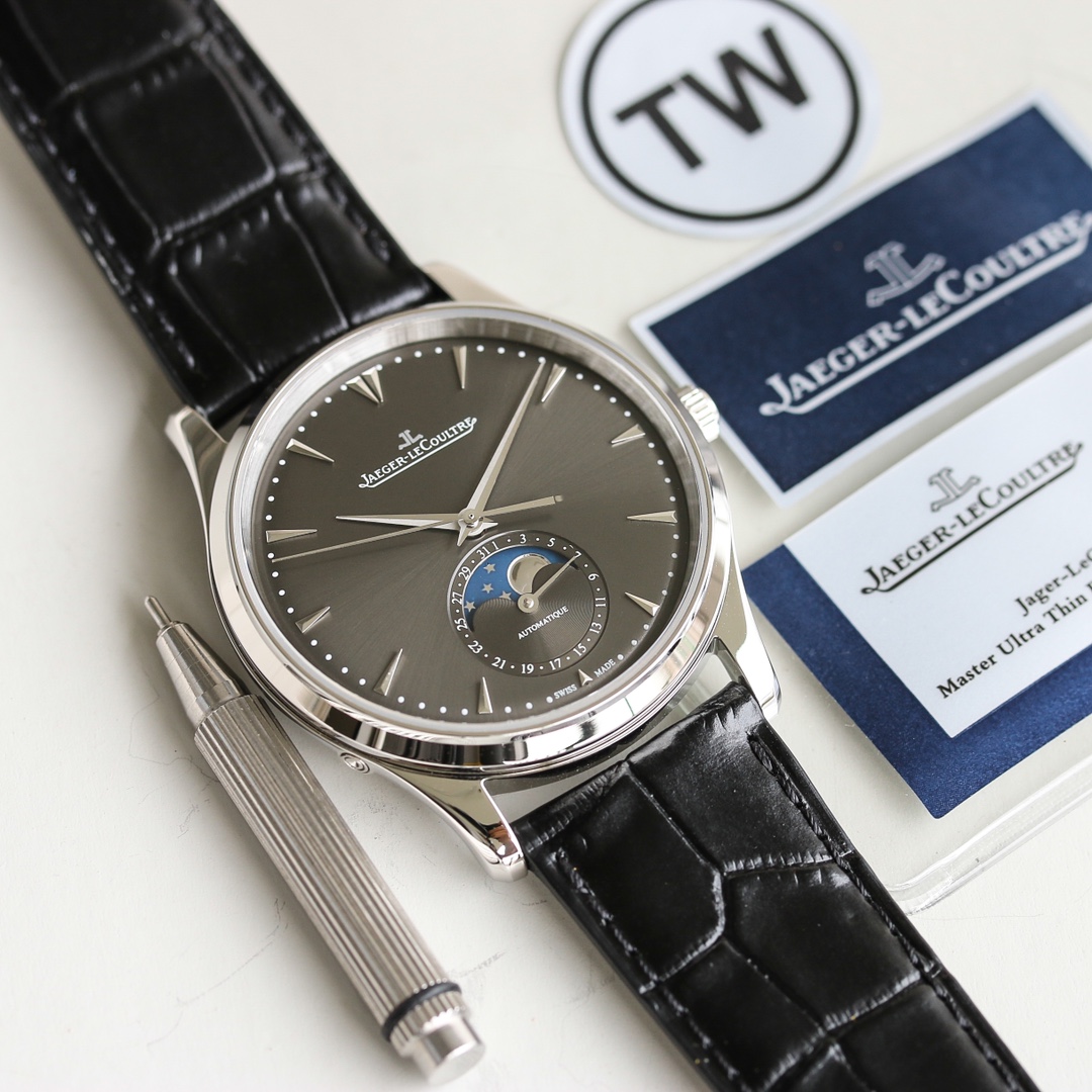 Jaeger-LeCoultre 39mm TW