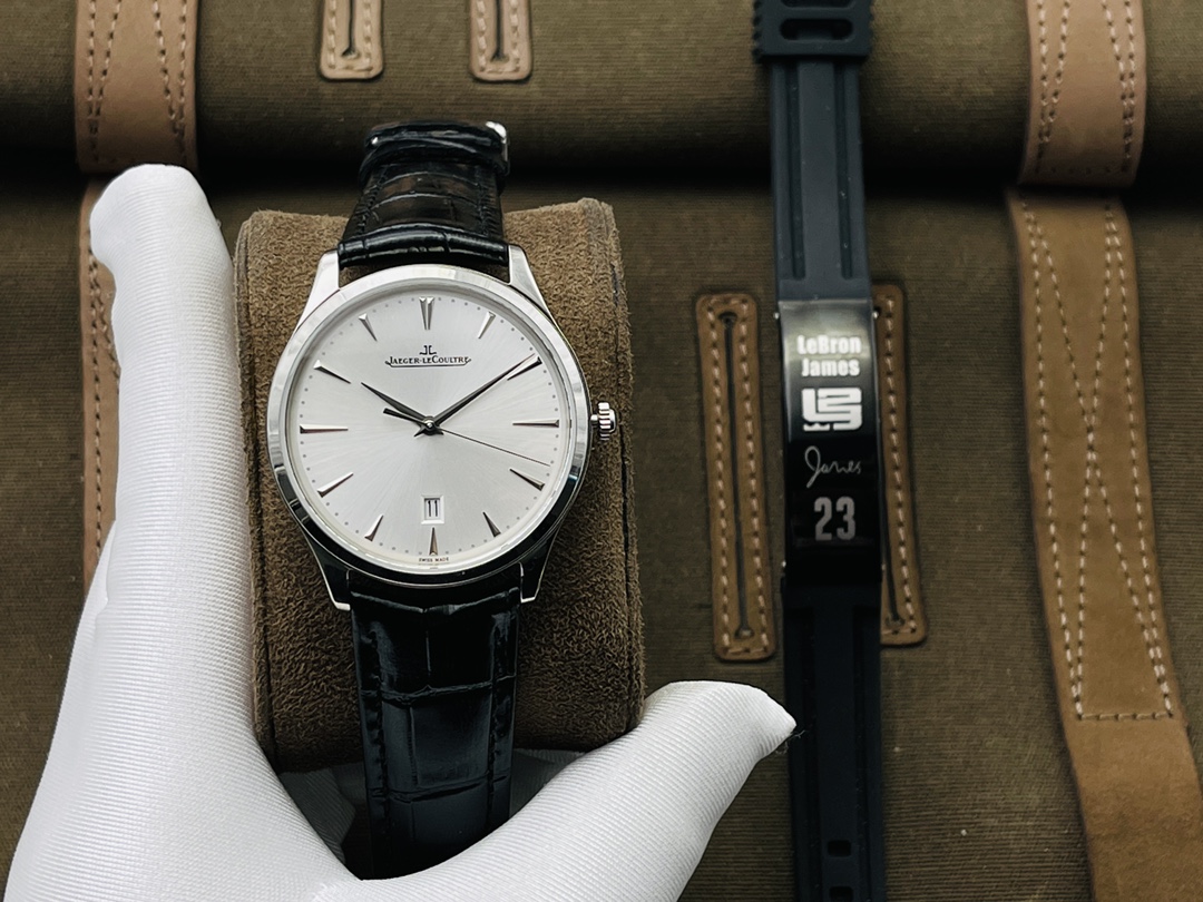 Jaeger-LeCoultre 9015 Watch 3584