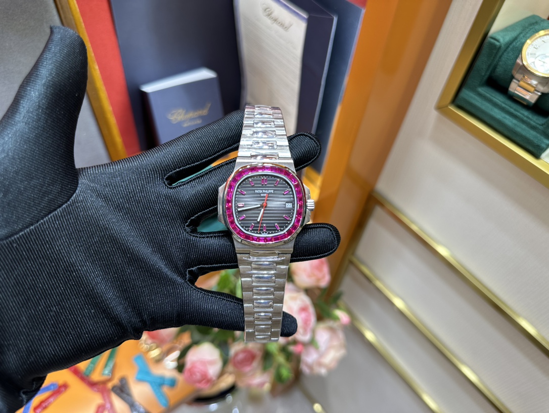 Patek Philippe Watch 15437
