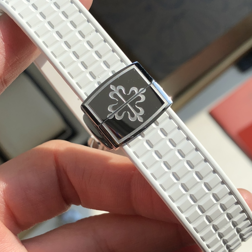 Patek Philippe Watch 6246