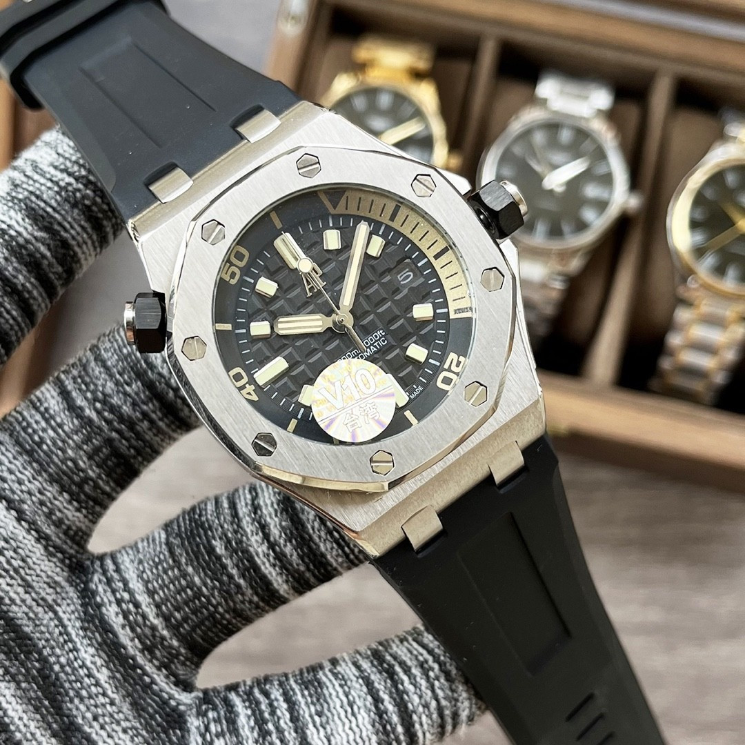 Audemars Piguet 15720 Watch 16264