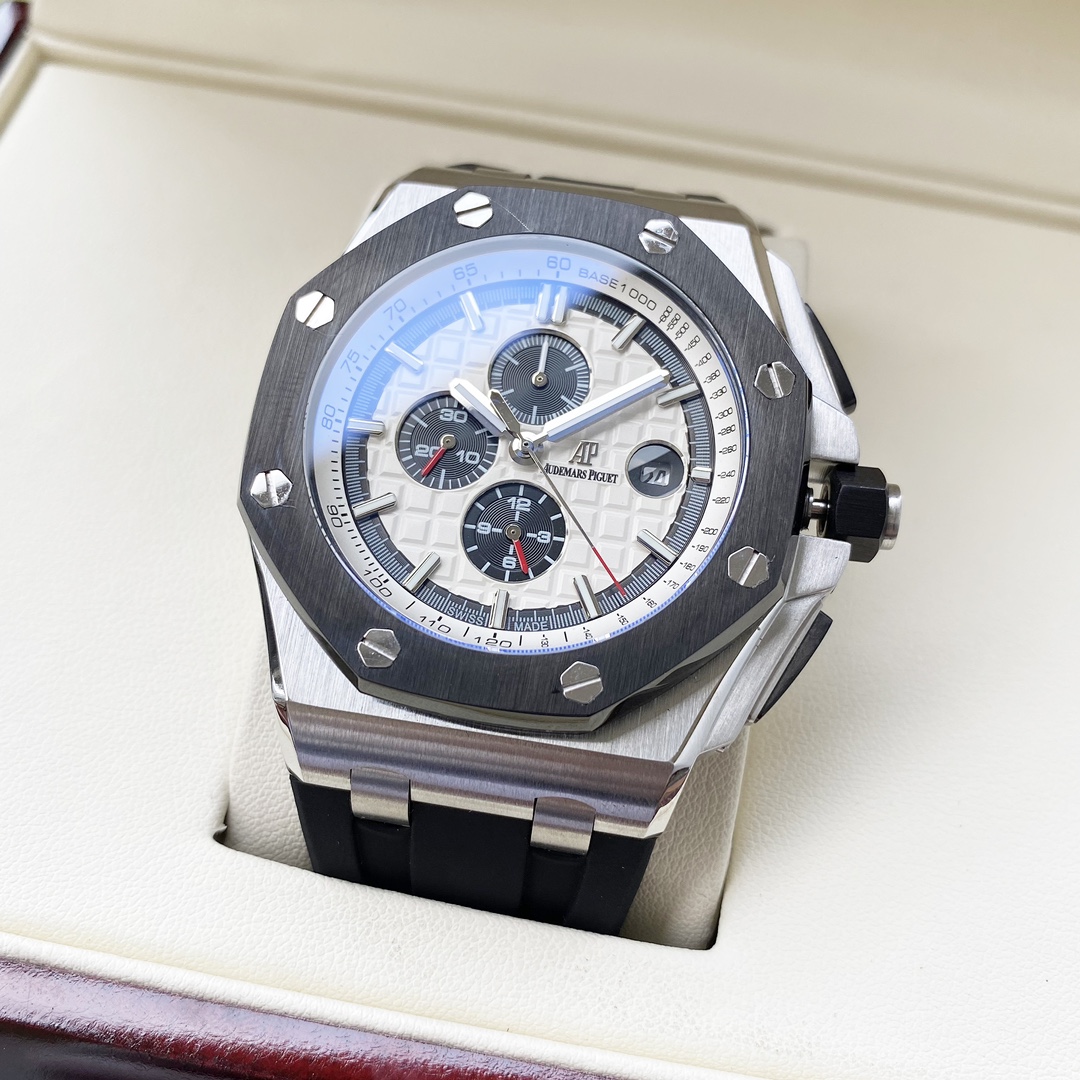 Audemars Piguet 44mm Watch 16295