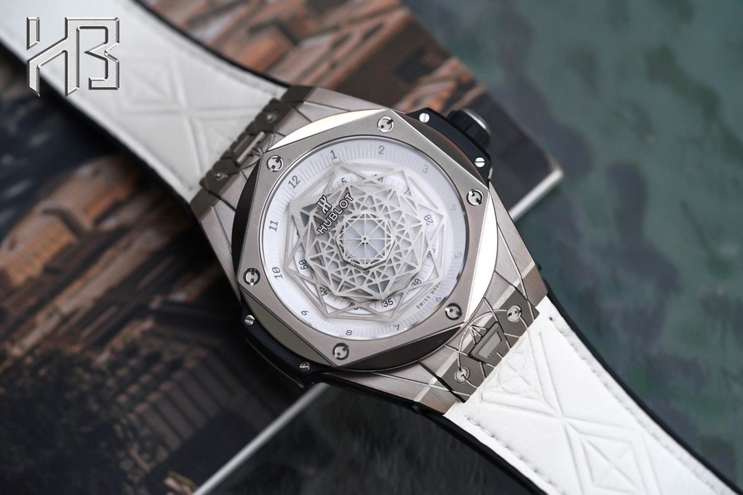 Hublot 45mm Watch 2516