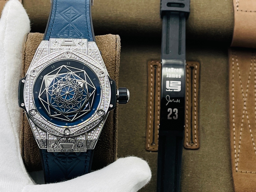 Hublot Black 1112 45mm