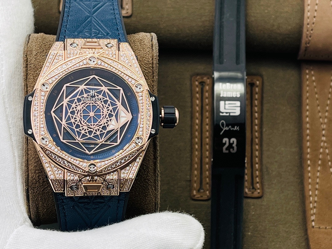 Hublot Black 1112 45mm